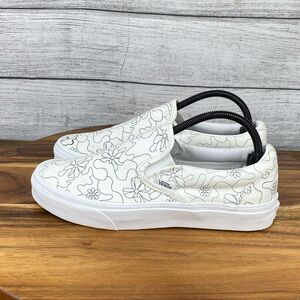 Vans Classic Slip On U Paint Camo Daisy Sneakers Women’s Shoe Size 9.5